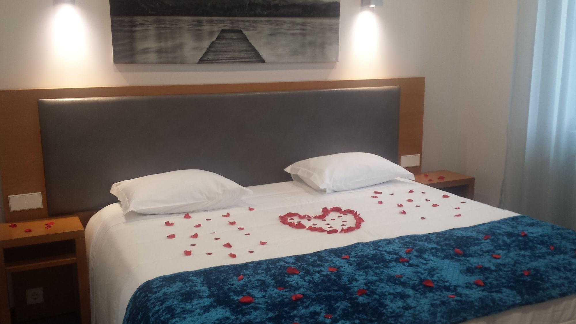 วาฬเบย์ โฮเต็ล อปาร์ตาเมนโตส-ใหม่ Aparthotel คาเปลาส ภายนอก รูปภาพ