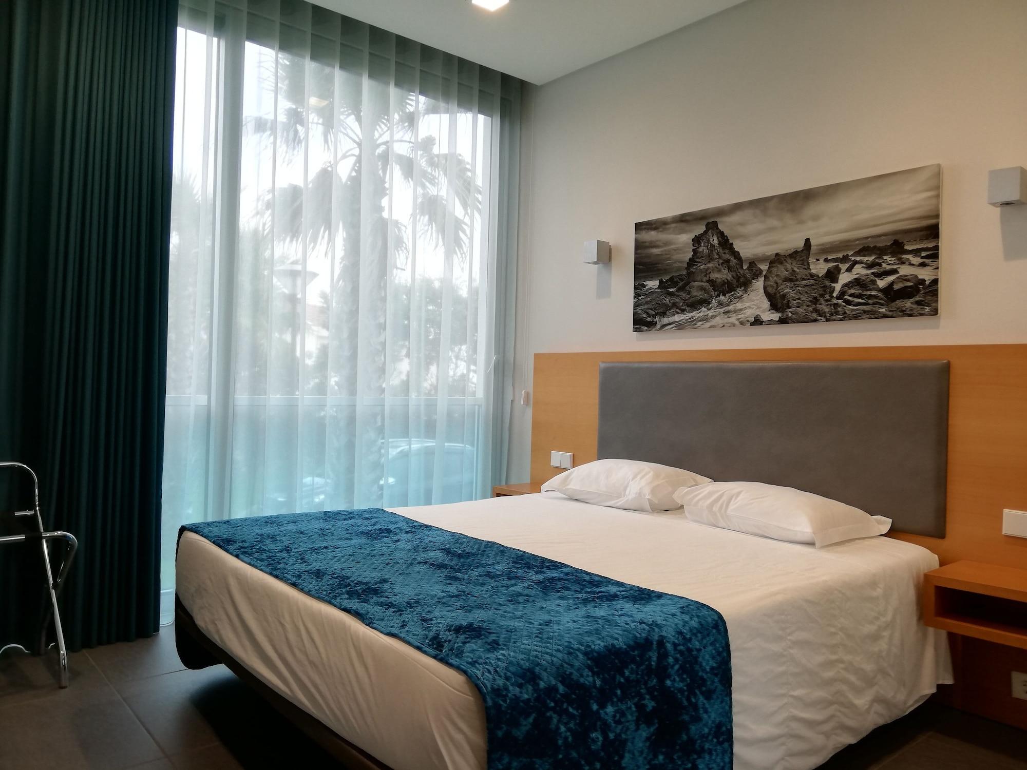 วาฬเบย์ โฮเต็ล อปาร์ตาเมนโตส-ใหม่ Aparthotel คาเปลาส ภายนอก รูปภาพ